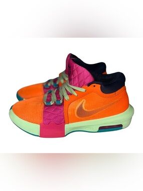 Nike LeBron Witness 8 basketball
